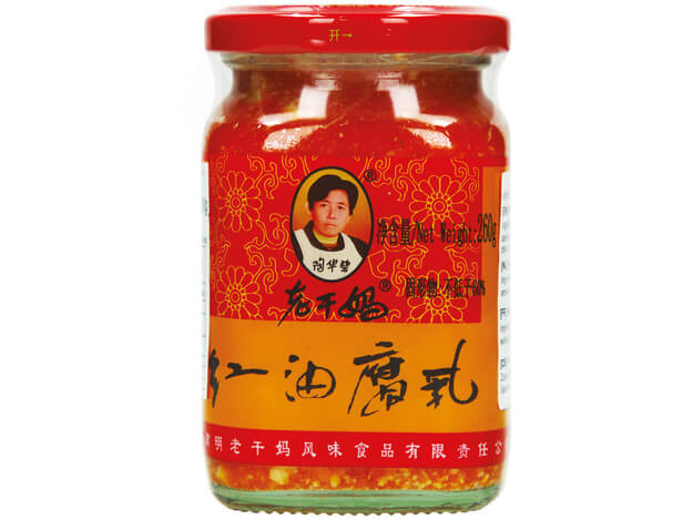 Konzerviran tofu v čilijevem olju 260g LAO GAN MA (1)